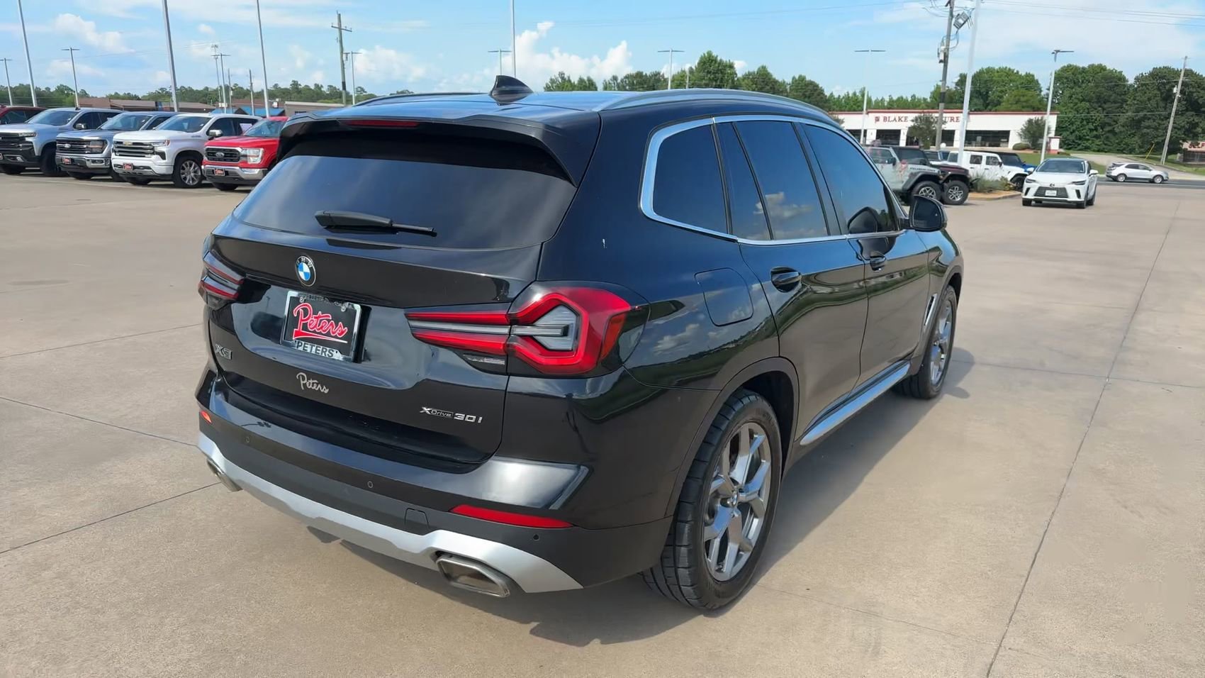 Used 2023 Black Sapphire Metallic BMW xDrive30i image 8
