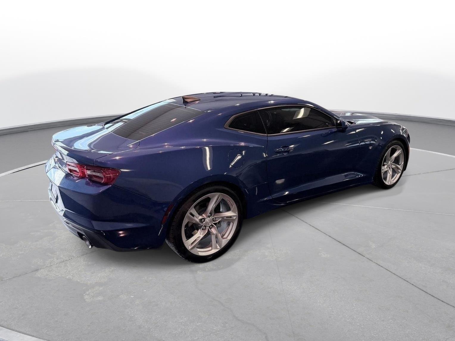 Used 2021 Riverside Blue Metallic Chevrolet 1LS image 11