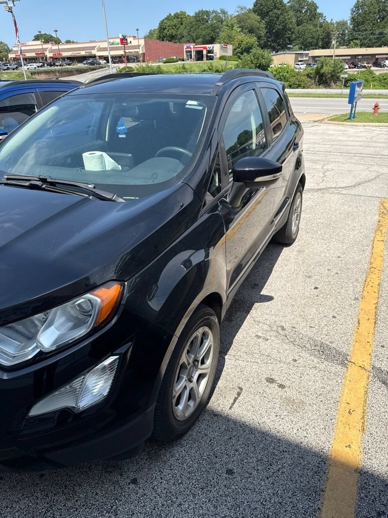 Used 2021 Shadow Black Ford SE image 5