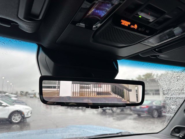 Used 2025 Blue Toyota  image 17