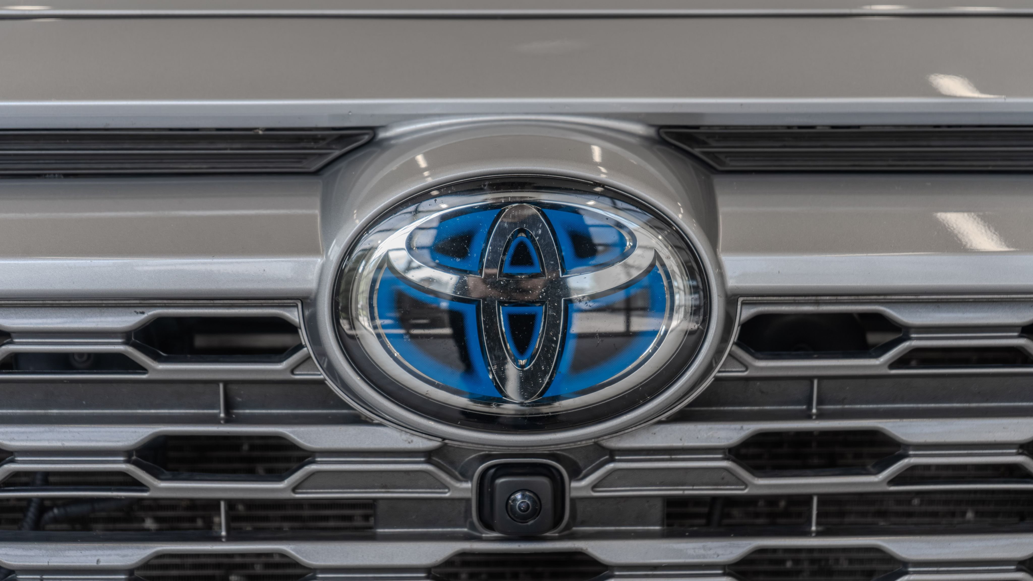 Used 2024 Silver Sky Metallic Toyota Limited image 5