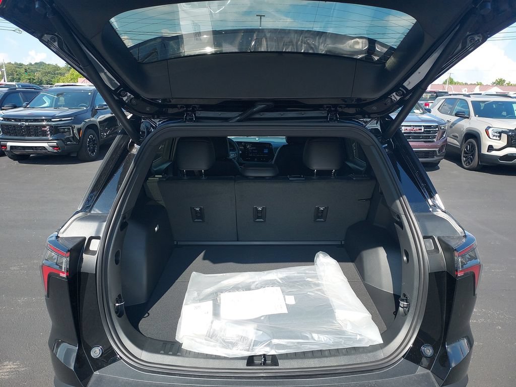 2027 Chevrolet Equinox RS - Photo 9