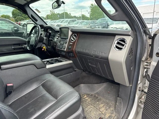 Used 2016 Silver Ford Lariat image 19