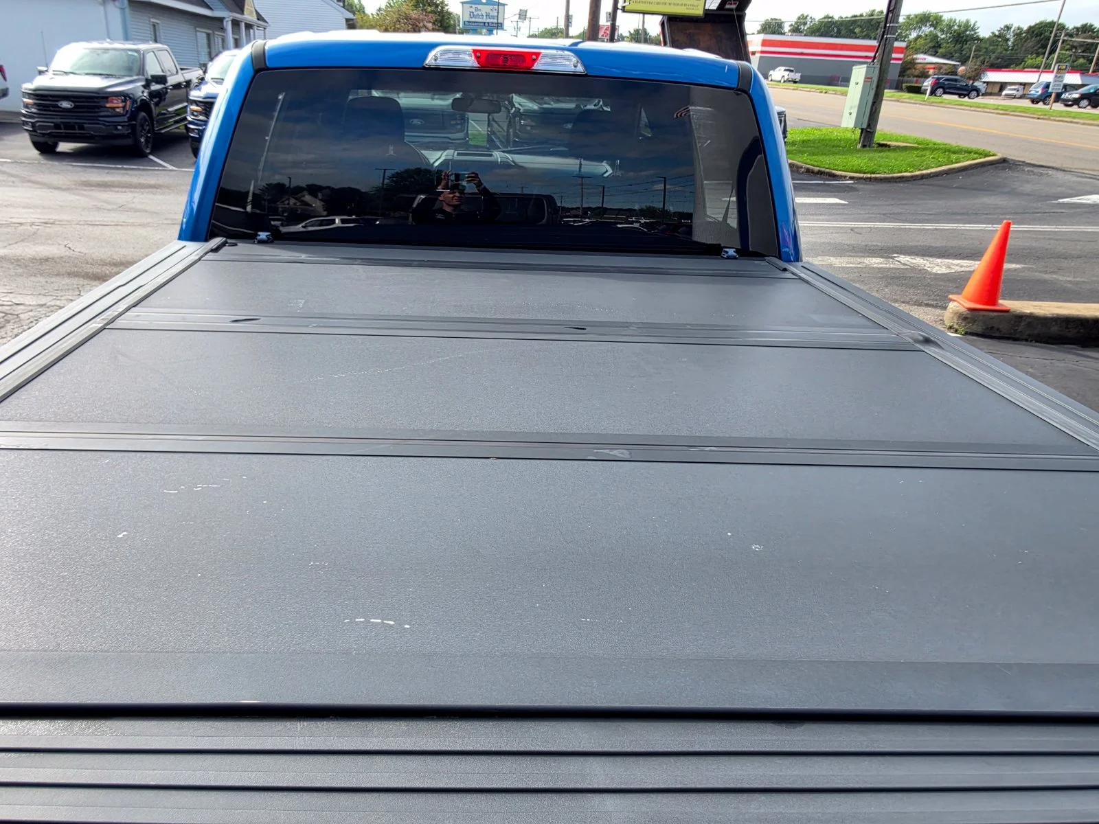 Used 2016 Blue Flame Metallic Ford XLT image 30