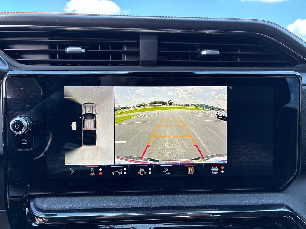 Used 2024 Gray GMC AT4 image 15