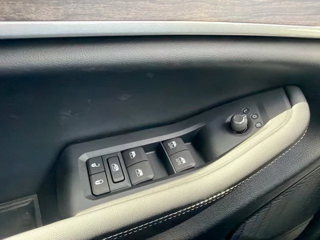 New 2027 Gray Jeep Limited image 22