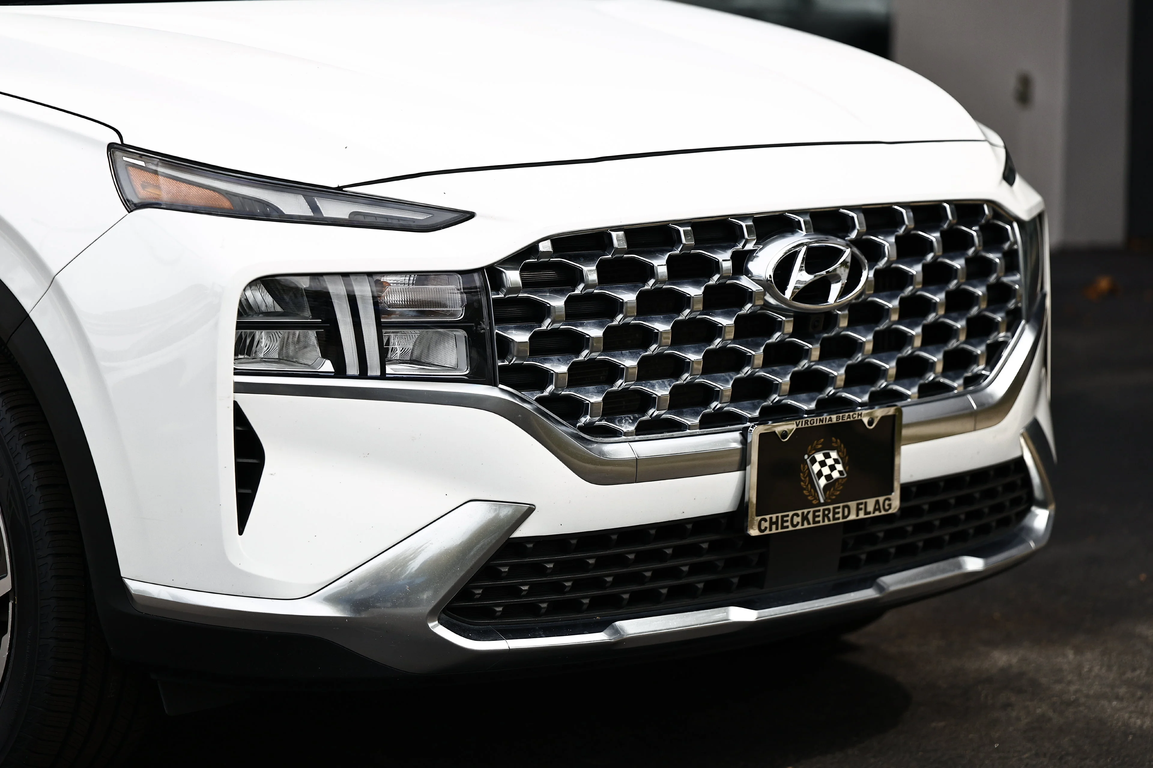 Used 2023 Serenity White Pearl Hyundai SEL Premium image 2