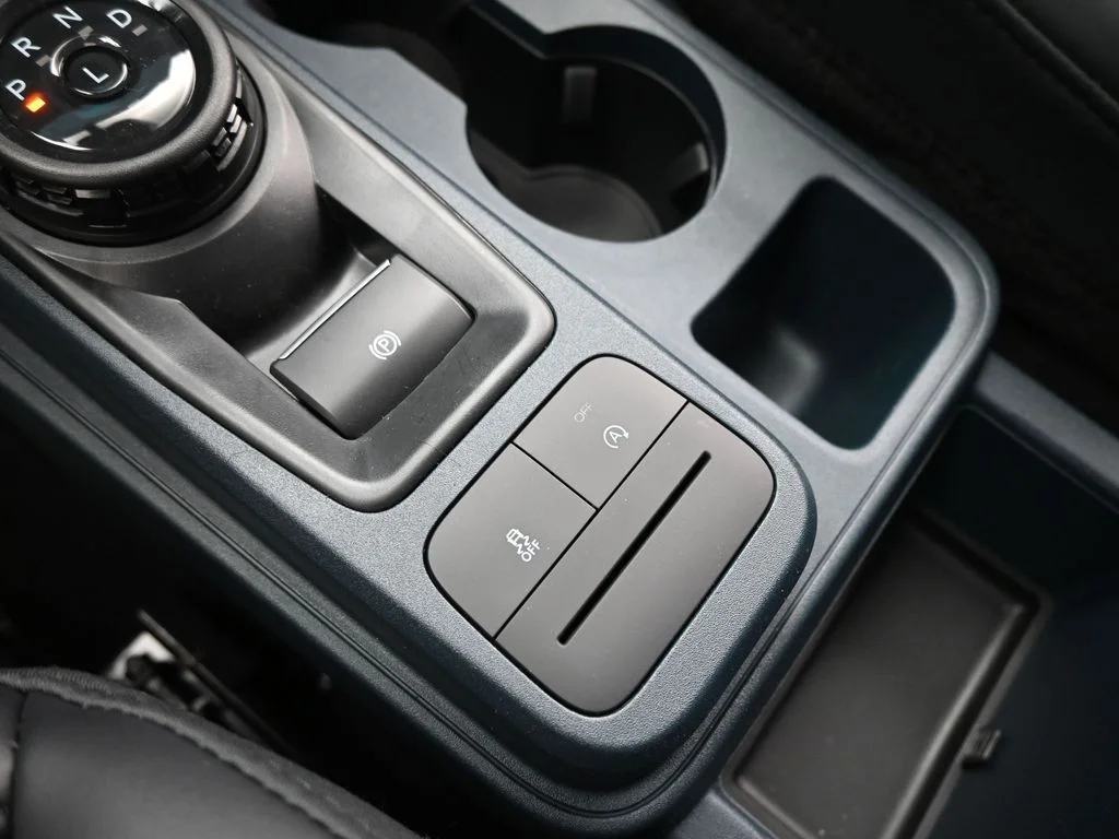 New 2026 Oxford White Ford Lariat image 18
