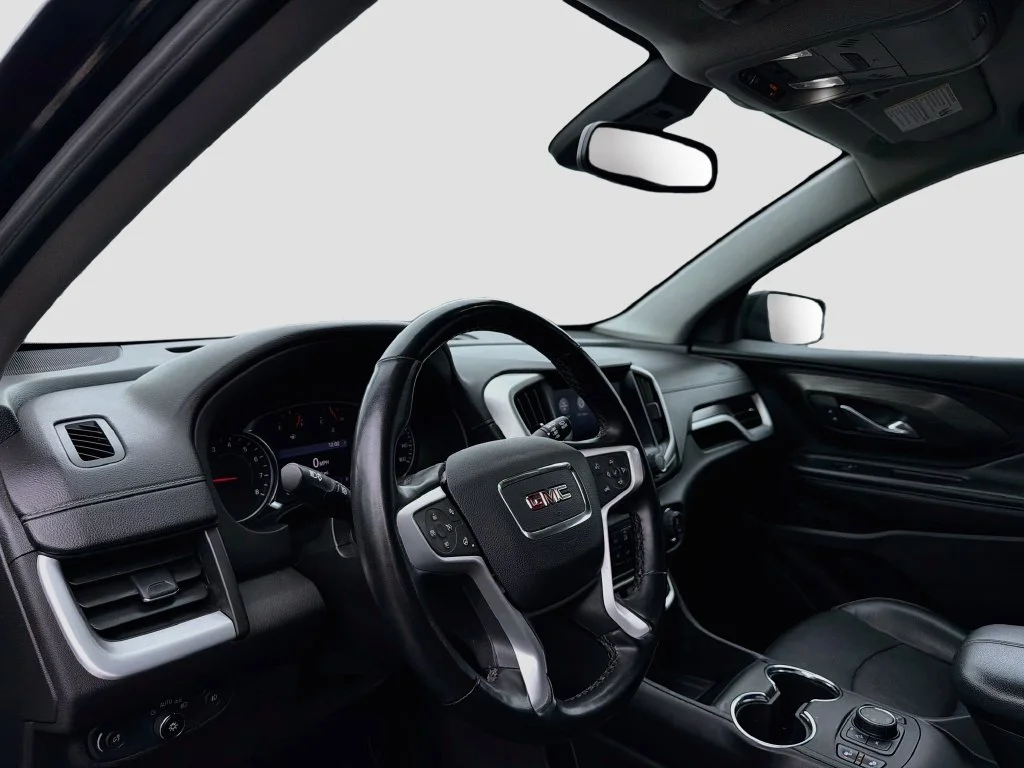 Used 2023 Black GMC SLT image 9