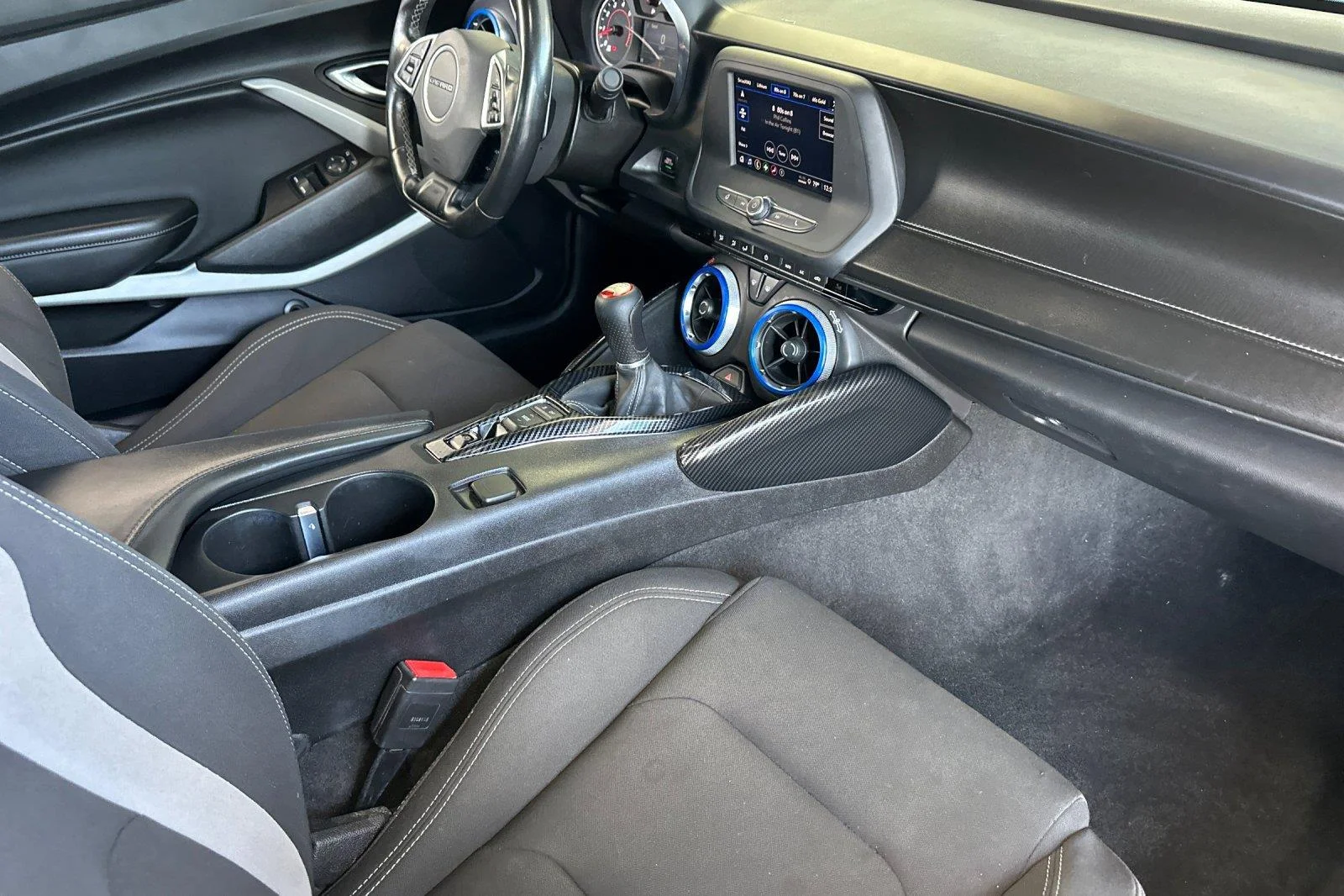 Used 2021 Riverside Blue Metallic Chevrolet LT1 image 15