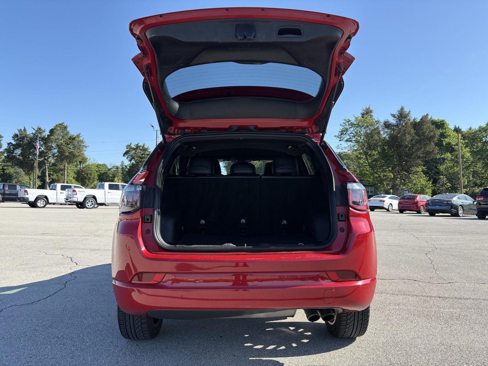Used 2022 Redline Pearlcoat Jeep (RED) Edition image 17
