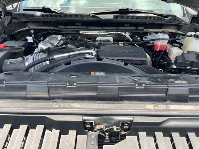 Used 2025 Silver GMC Denali image 28