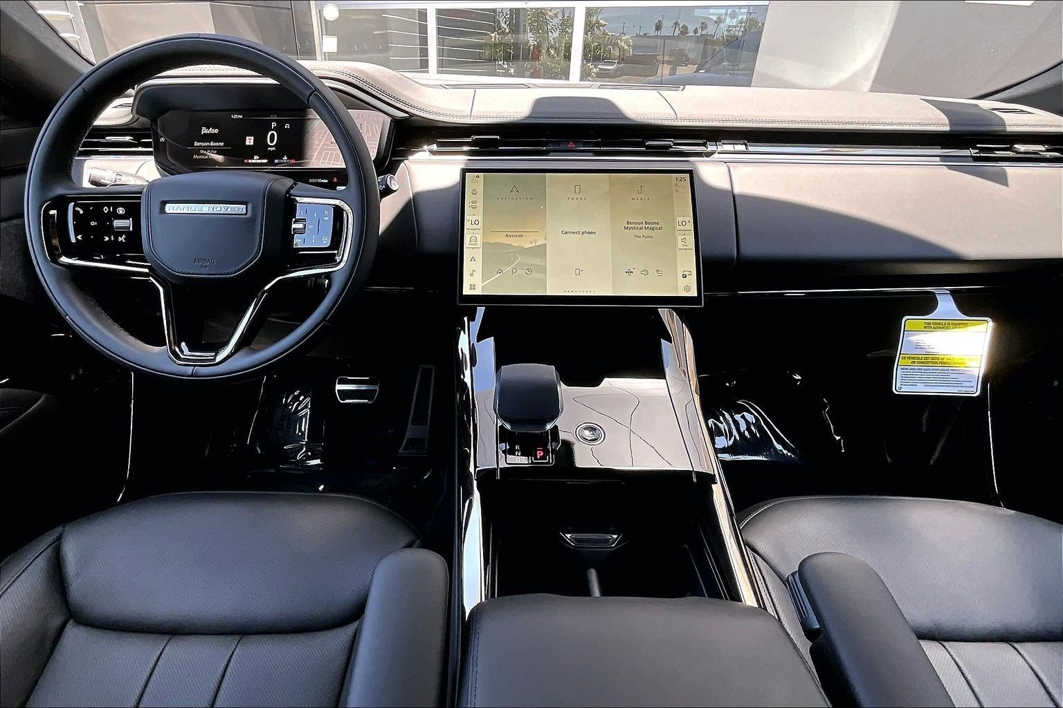 New 2026 Carpathian Grey Land Rover Dynamic SE image 5