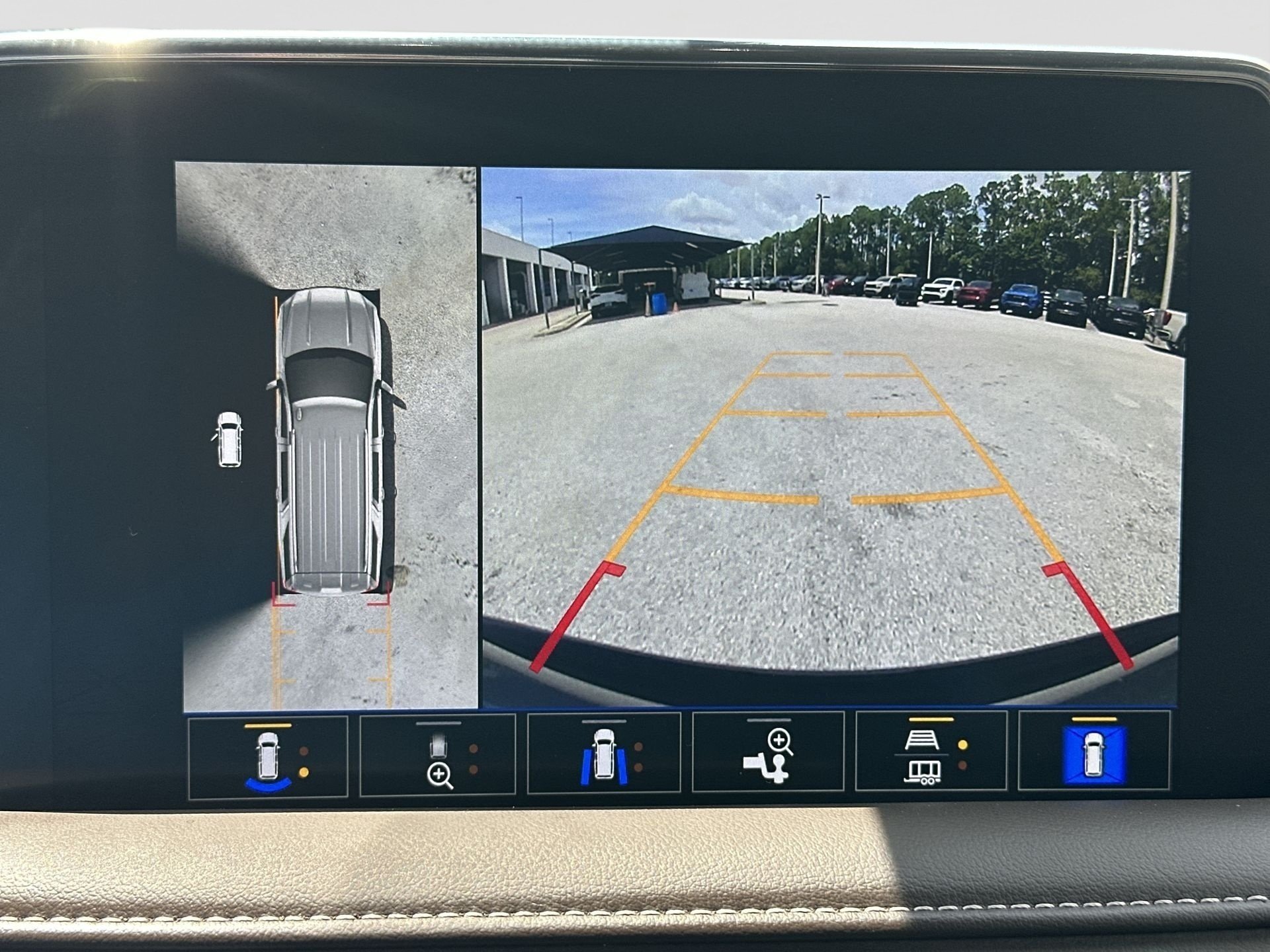 2022 GMC Yukon XL SLT - Photo 15