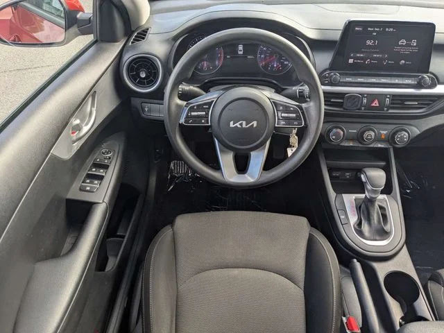 2023 Kia Forte LXS - Photo 14