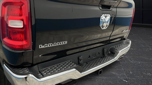 New 2026 Diamond Black Crystal Pearl-Coat Exterior Paint RAM Laramie image 43