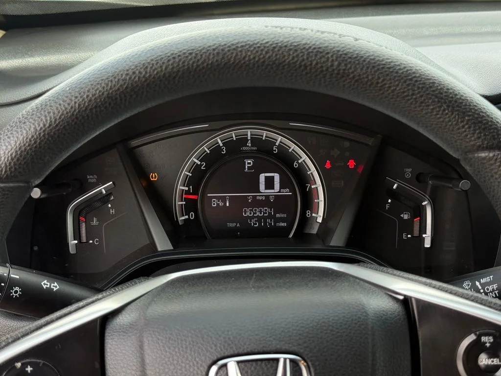 Used 2019  Honda LX image 14