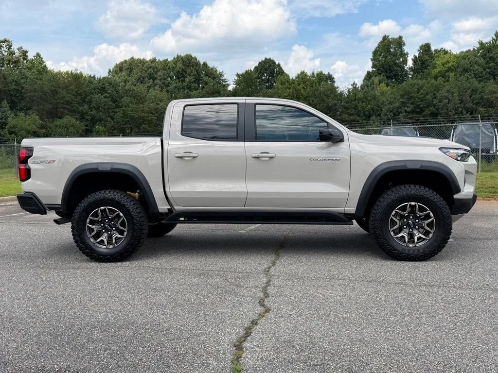 Used 2026 White Sands Chevrolet ZR2 image 37