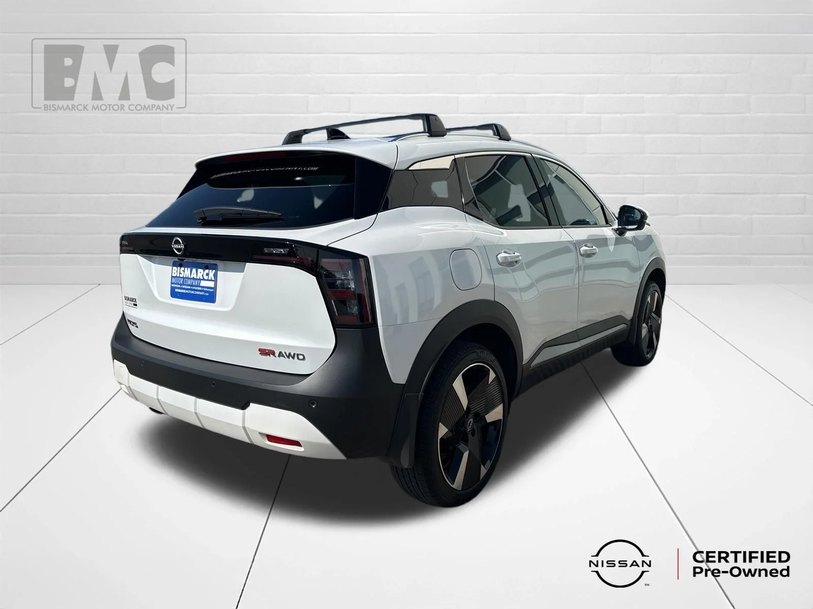 Used 2026 White Nissan SR image 3
