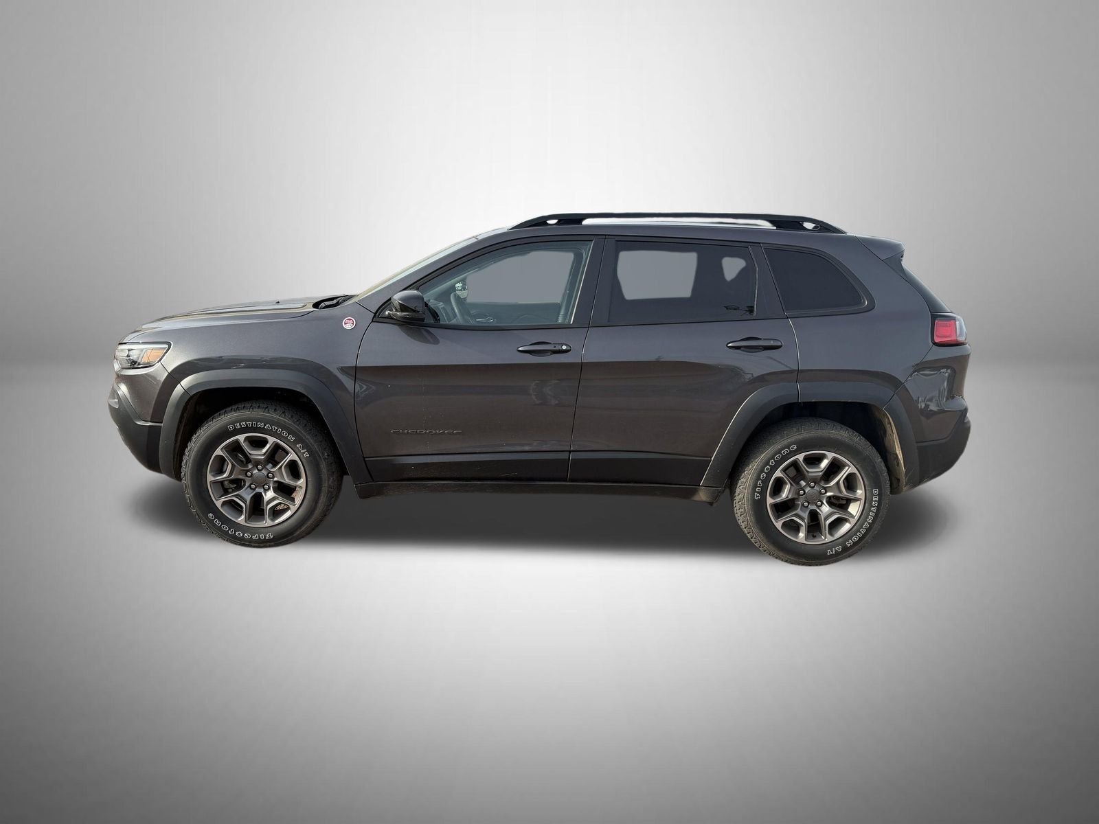 Used 2022 Gray Jeep Trailhawk image 4