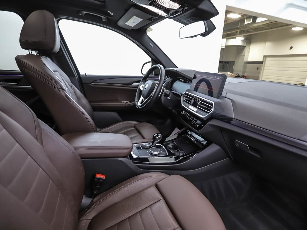 Certified Used 2024 Dark Graphite BMW xDrive30i image 30
