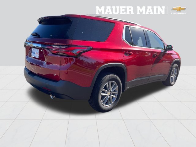 Used 2023 RADIANT RED TINTCOAT Chevrolet LT Cloth image 5