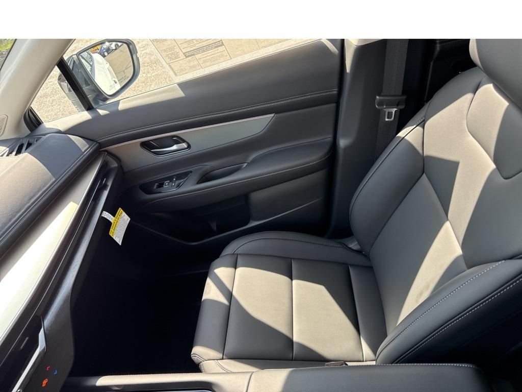 2025 Nissan Murano SL - Photo 16