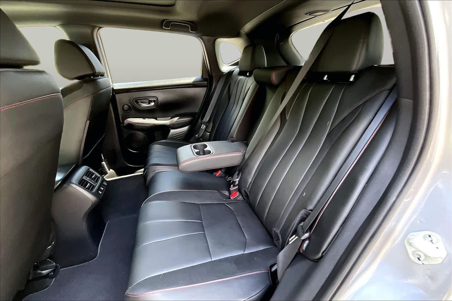 Used 2025 Solar Silver Metallic Acura w/A-Spec Package image 21