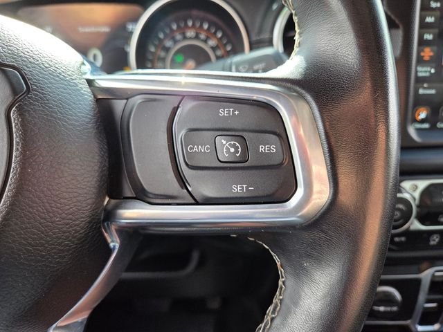 Certified Used 2020 Gray Jeep Overland image 32