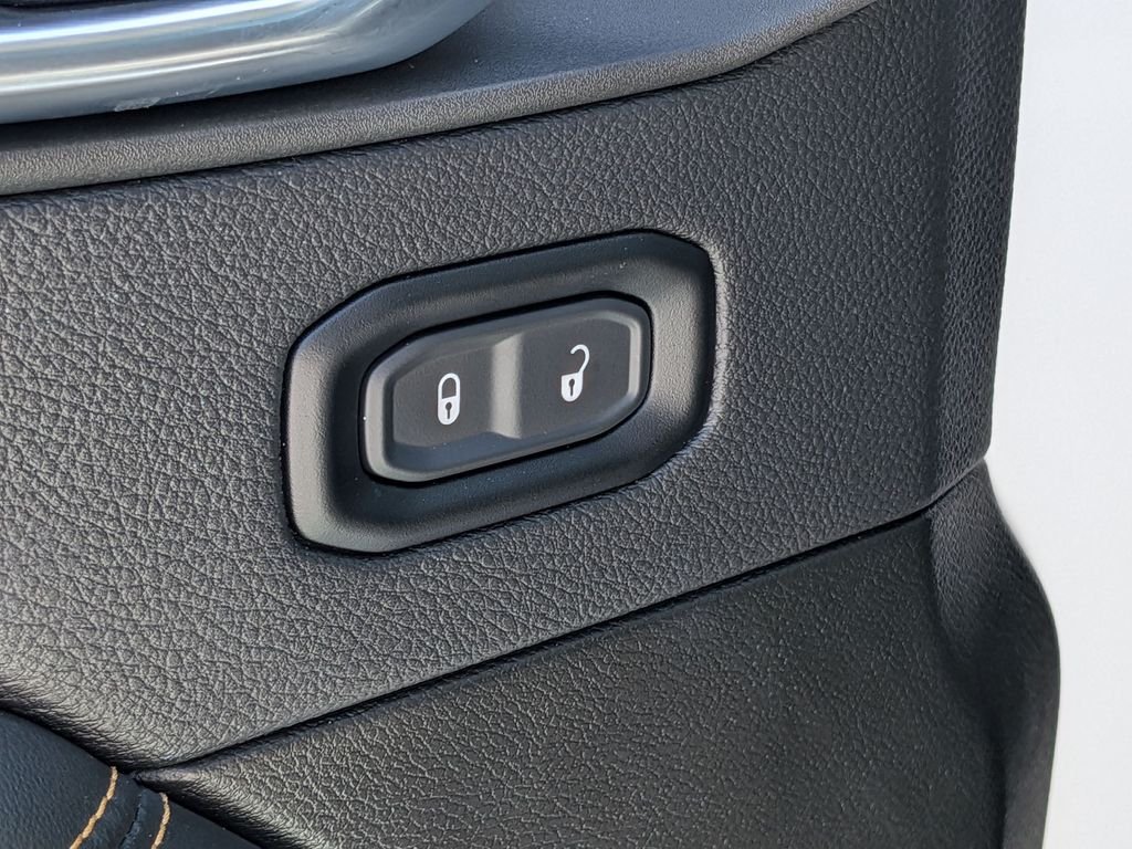 2025 Jeep Wrangler 4-Door Sahara - Photo 14