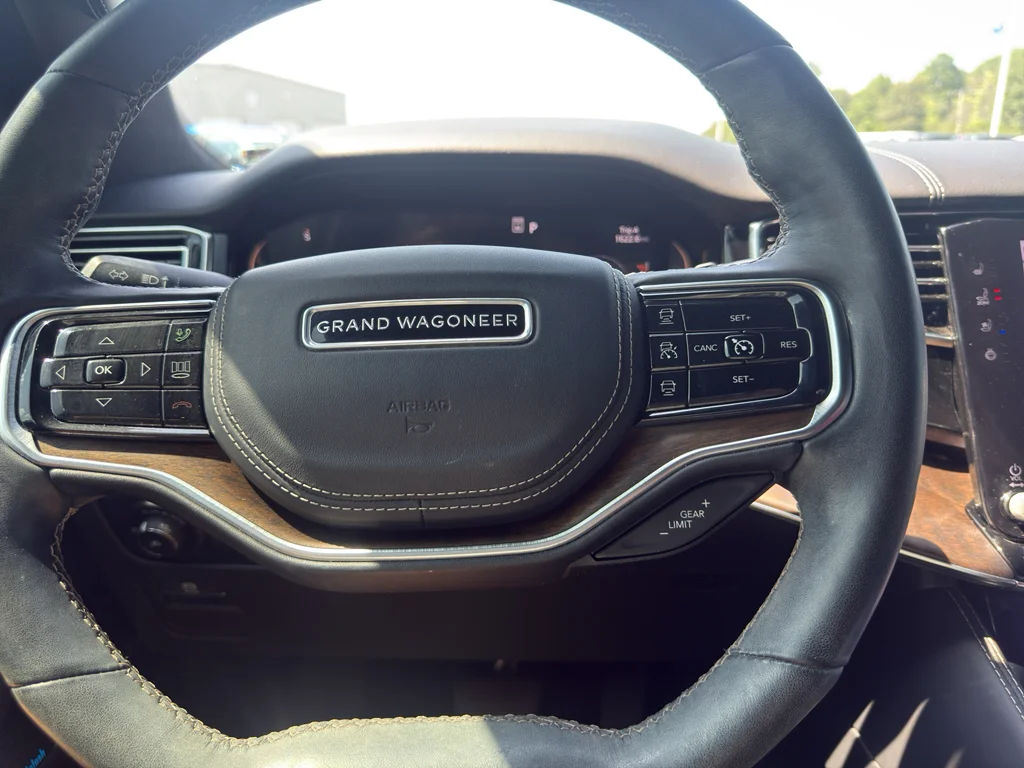 Used 2022 Baltic Gray Metallic Clearcoat Jeep Series II image 16