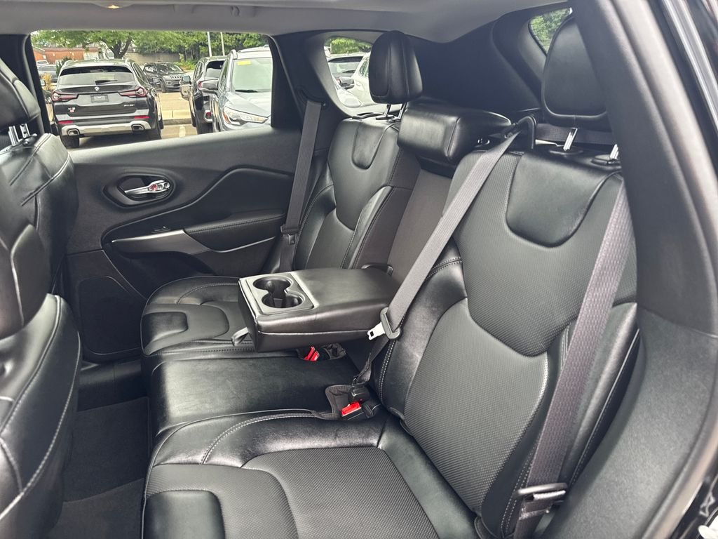 Used 2022 Black Jeep Limited image 33