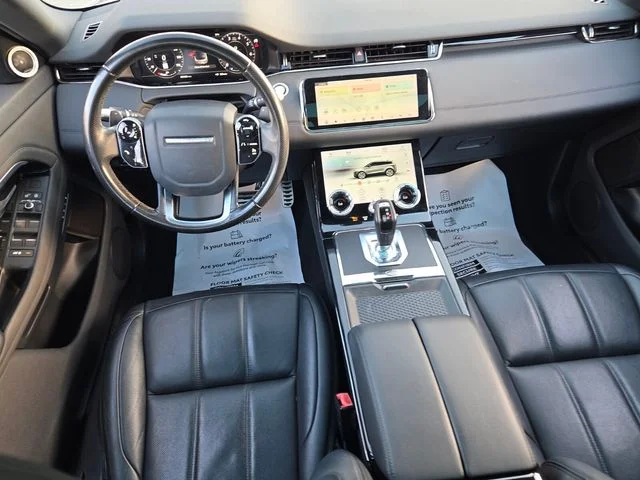 Used 2020  Land Rover R-Dynamic SE image 9