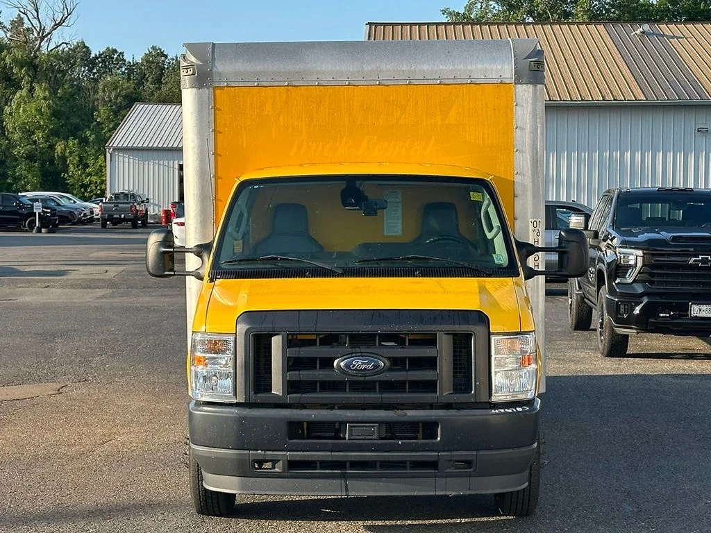 Used 2022 Yellow Ford Base image 3