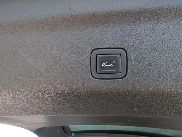 2023 GMC Yukon Denali - Photo 40