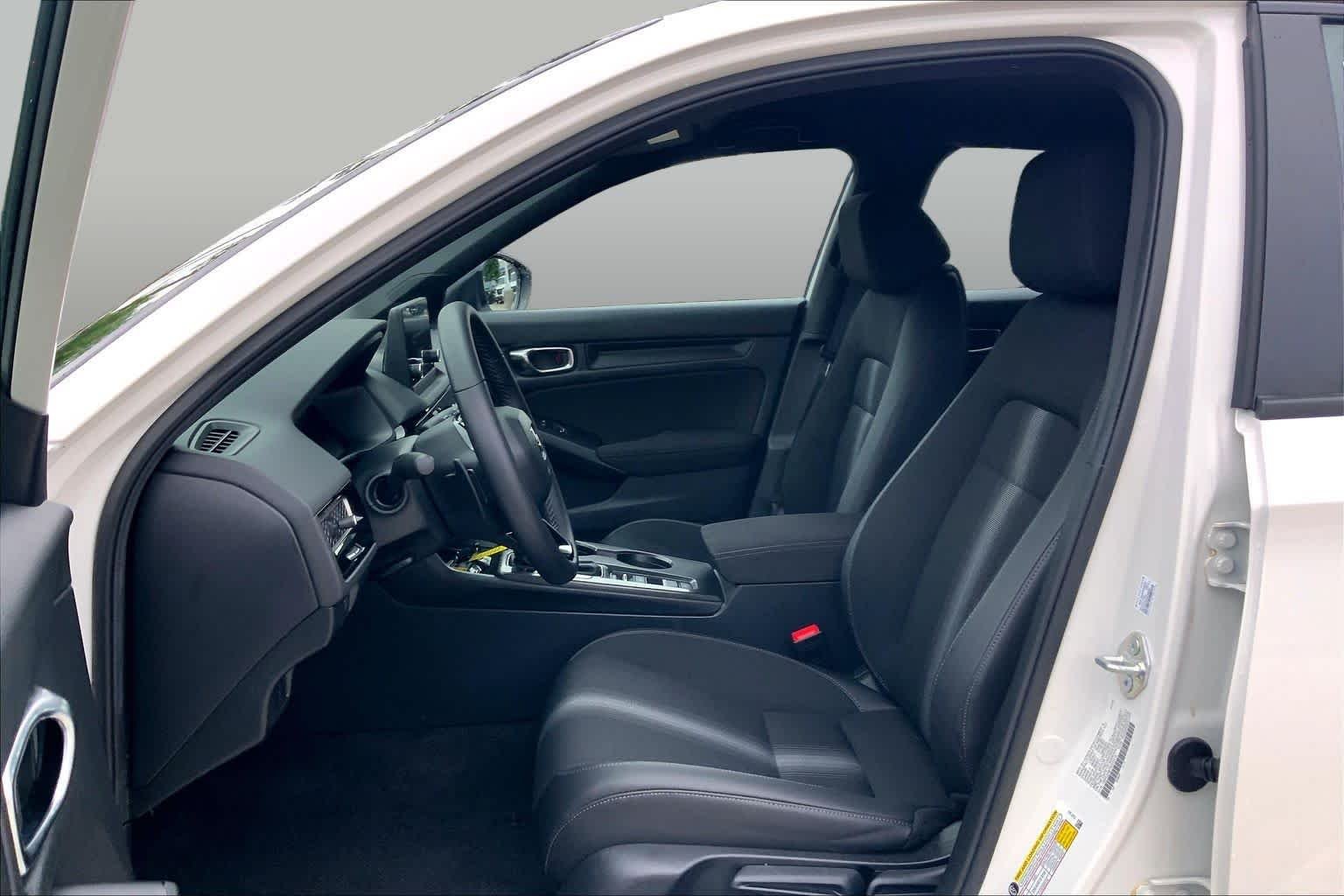 Used 2026 Platinum White Pearl Honda Sport image 8