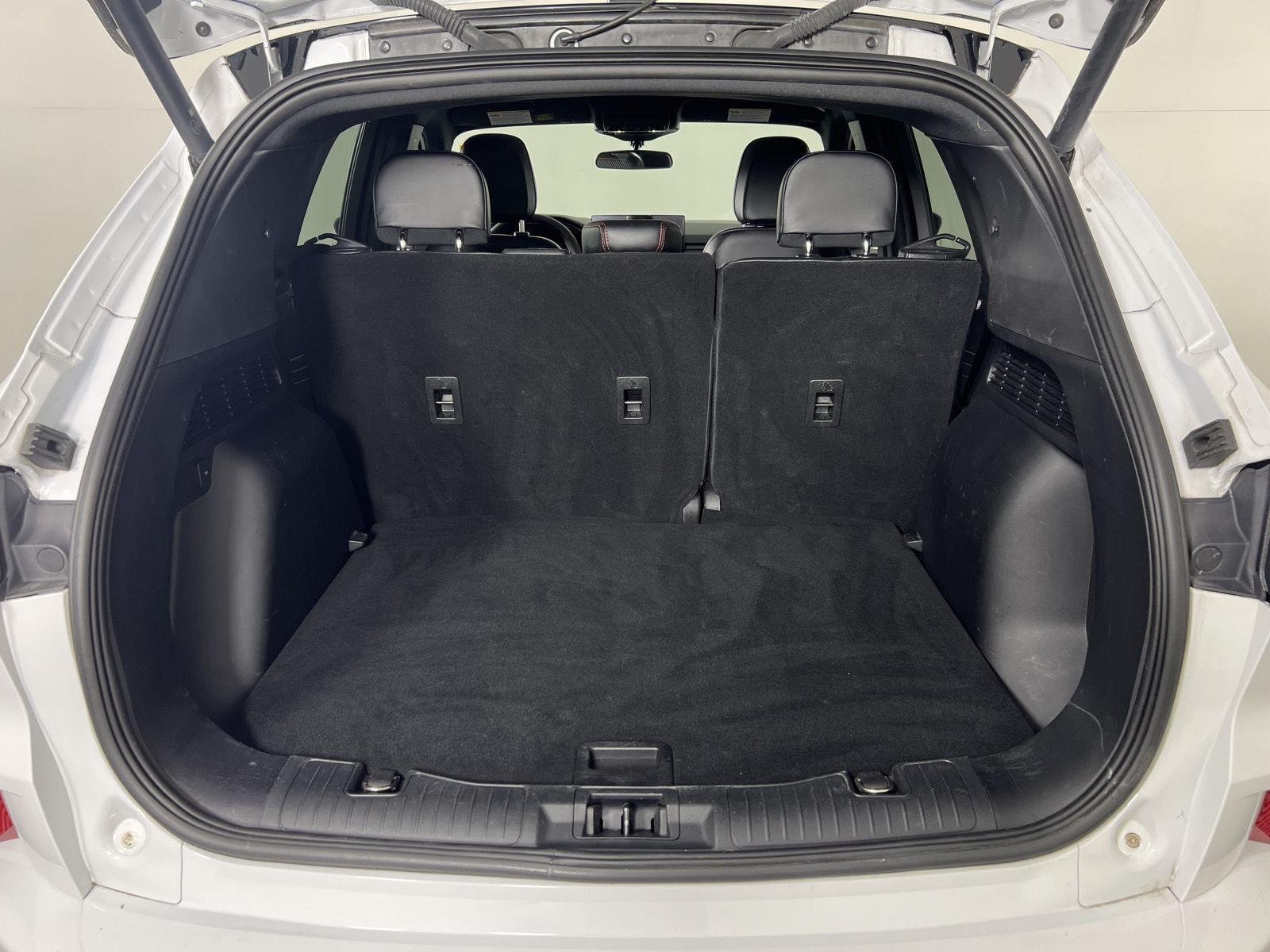 Used 2023 Oxford White Ford ST-Line image 22