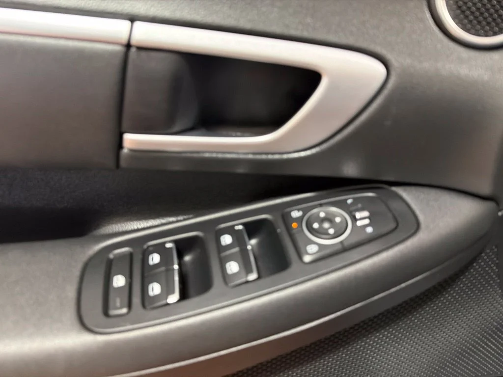 Used 2024 Transmission Blue Hyundai SEL image 25