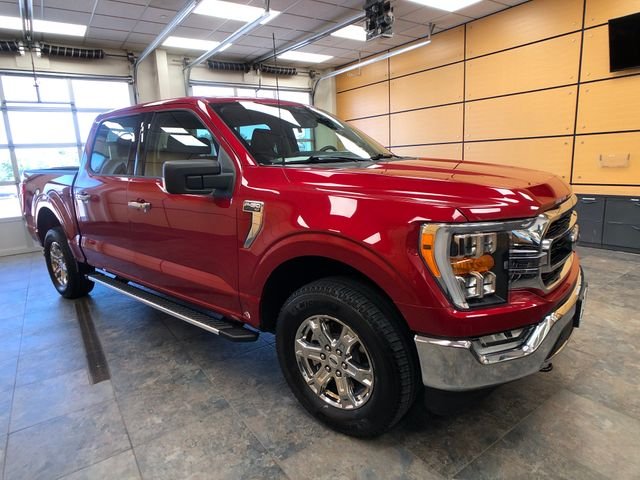Certified Used 2022 Red Metallic Ford XLT image 1