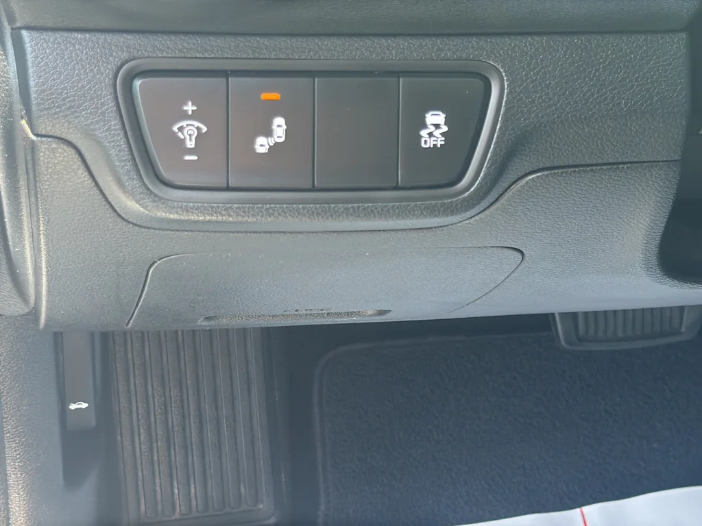 Certified Used 2024 White Kia EX+ image 27