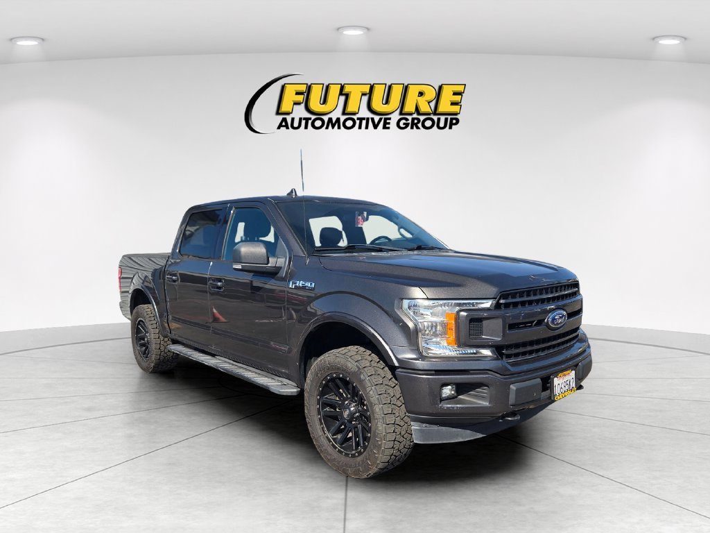 Used 2018 Gray Ford XLT image 1