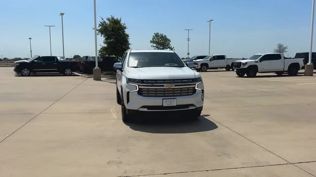 Used 2023 Iridescent Pearl Tricoat Chevrolet Premier image 4