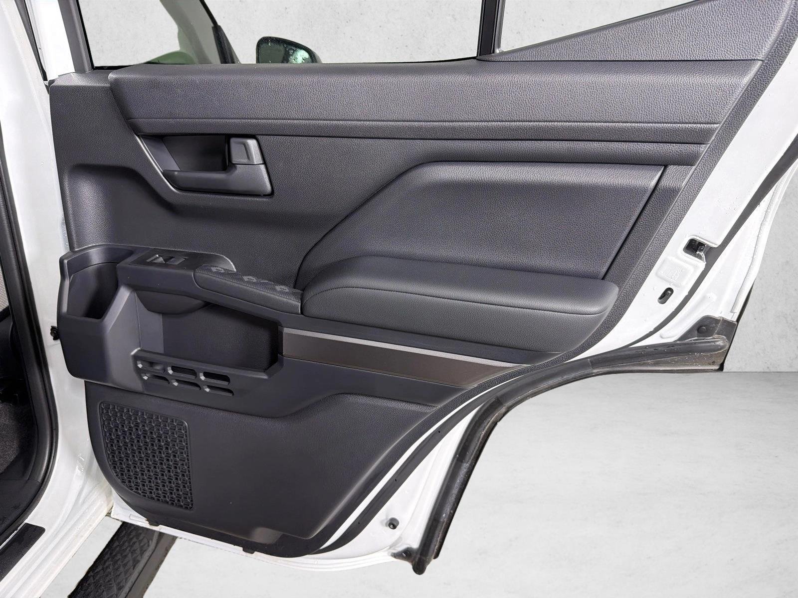 Used 2025 Ice Cap Toyota SR5 image 16