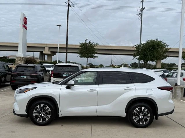 Certified Used 2026 Beige Toyota XLE image 7
