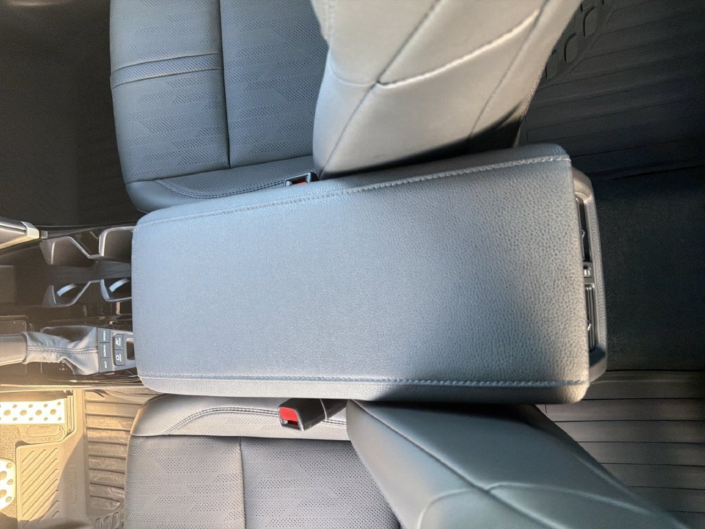 2026 Toyota Camry XSE - Photo 25