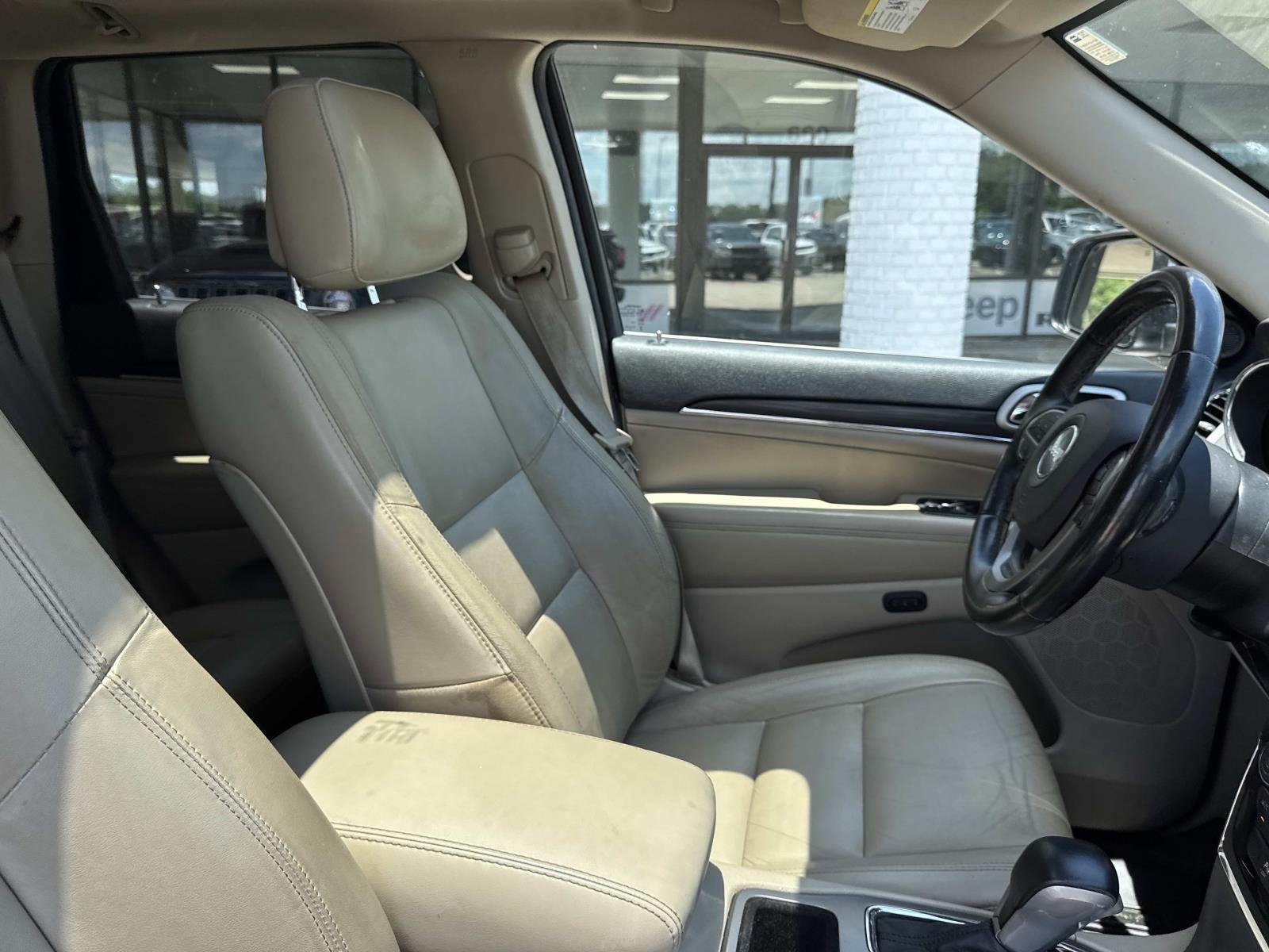 Used 2020 Blue Jeep Limited image 10