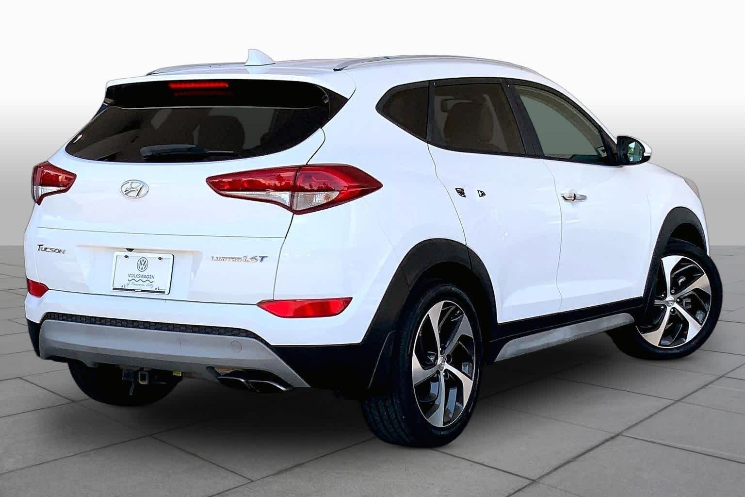 Used 2018 Dazzling White Hyundai Limited image 13