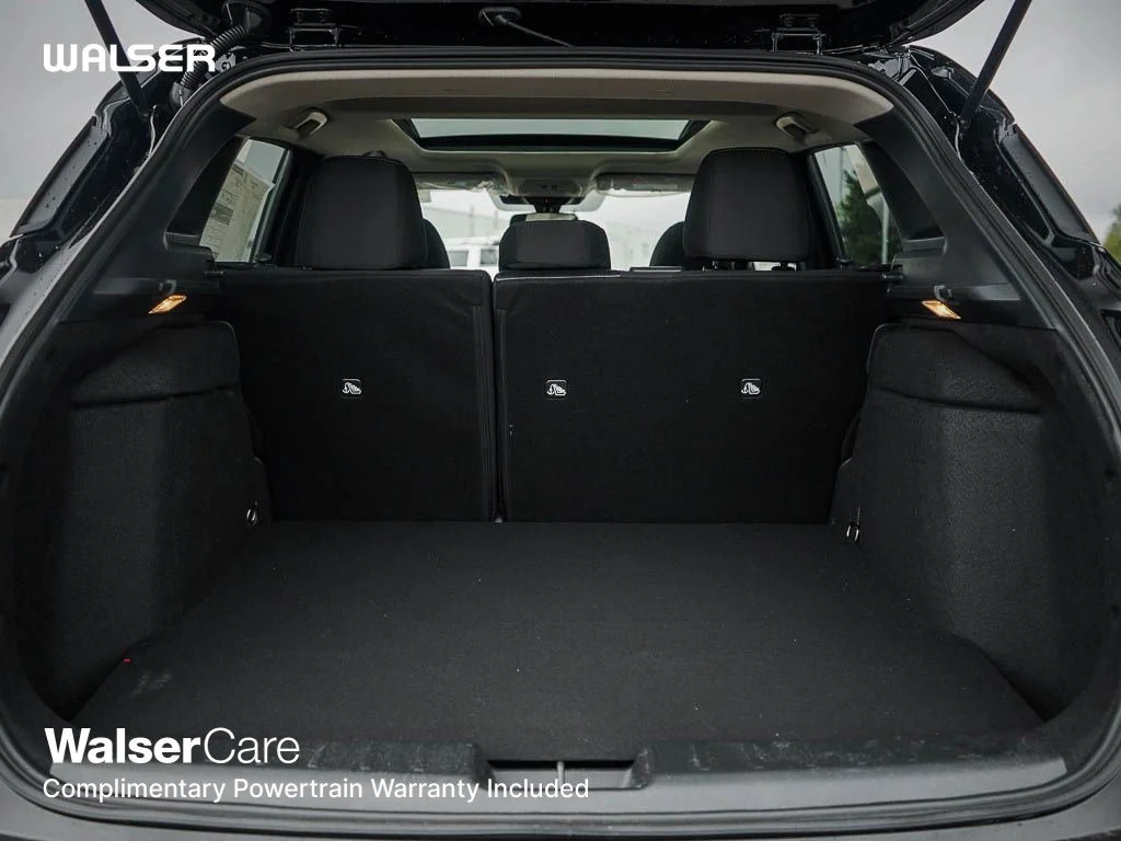 New 2026 Aspen White/Super Black Nissan SV image 8