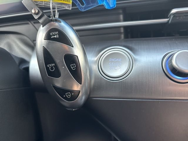 Certified Used 2025 Gray Hyundai SE image 21
