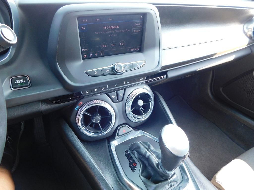 Used 2020 Shadow Gray Metallic Chevrolet LT1 image 28